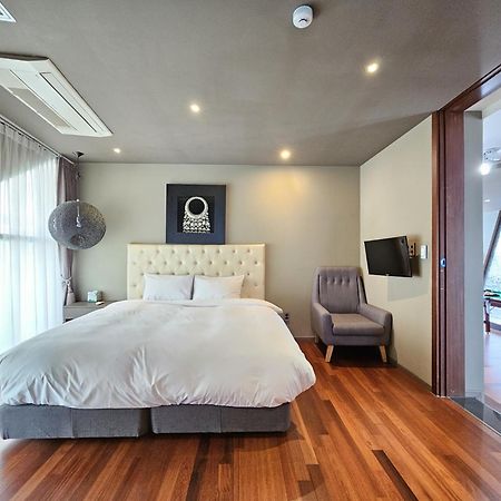 Jeju Hotel Scarboro Seogwipo Zewnętrze zdjęcie